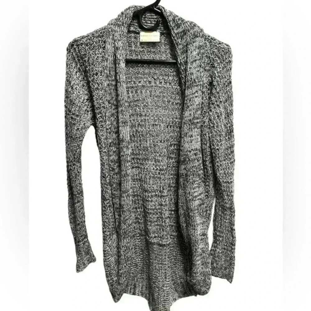 BOBBIE AND BROOKS SALT AND PEPPER GRAY CARDIGAN